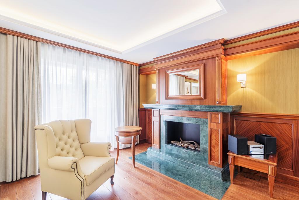 Grand Apartments - Blue Marlin - Luxury Apartments โซพอต ภายนอก รูปภาพ